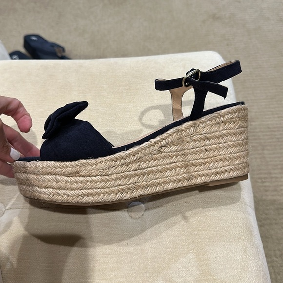 Navy Platform Sandals - Picture 2 of 5